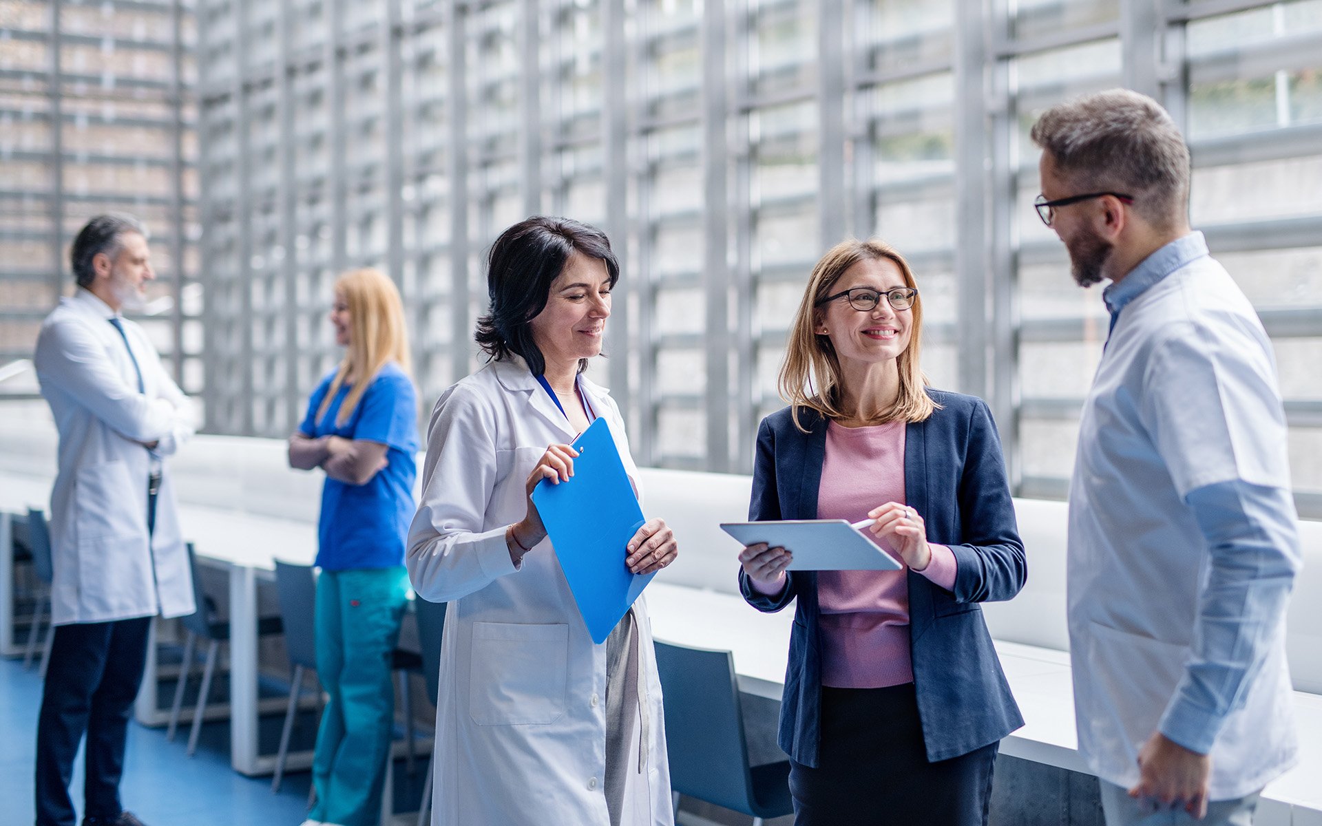doctors-meeting-lobby